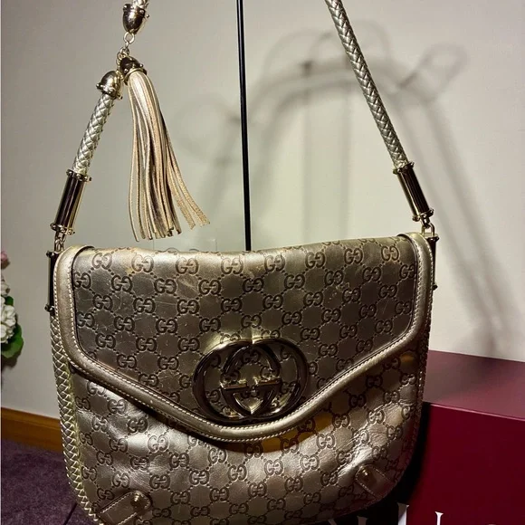 Gucci Britt Tassel Flap Bag Guccissima Metallic Gold w Tassel, dust bag and box - Picture 2 of 16